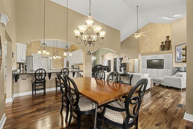 55 Pinehurst Place, Springboro, OH 45066