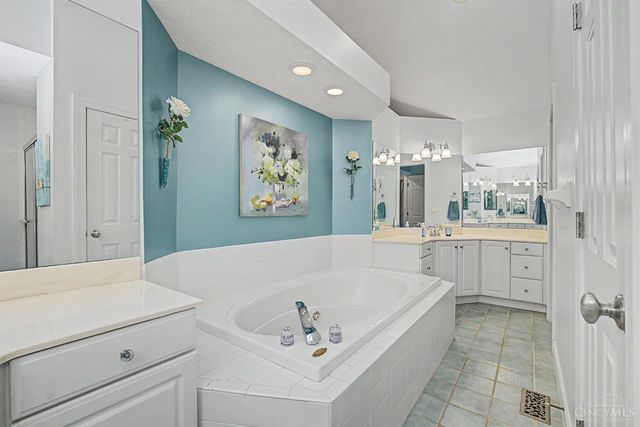 55 Pinehurst Place, Springboro, OH 45066