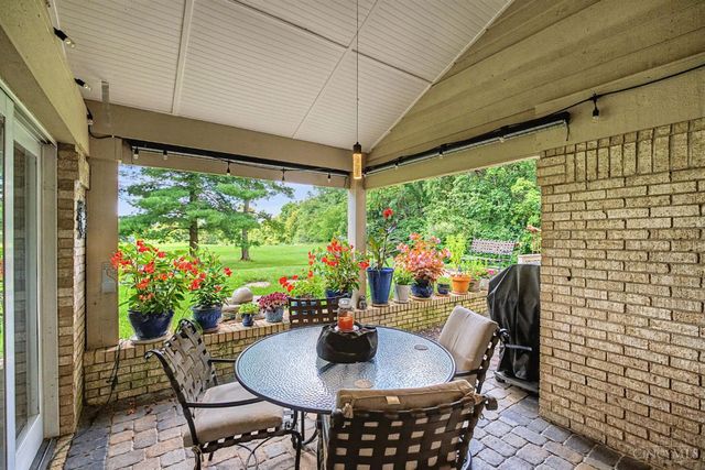 55 Pinehurst Place, Springboro, OH 45066