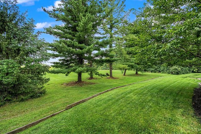 55 Pinehurst Place, Springboro, OH 45066