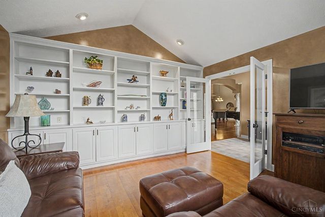 55 Pinehurst Place, Springboro, OH 45066