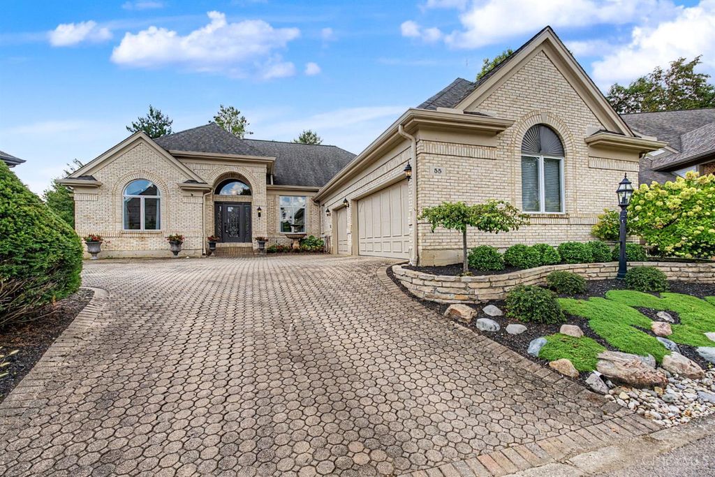 55 Pinehurst Place, Springboro, OH 45066