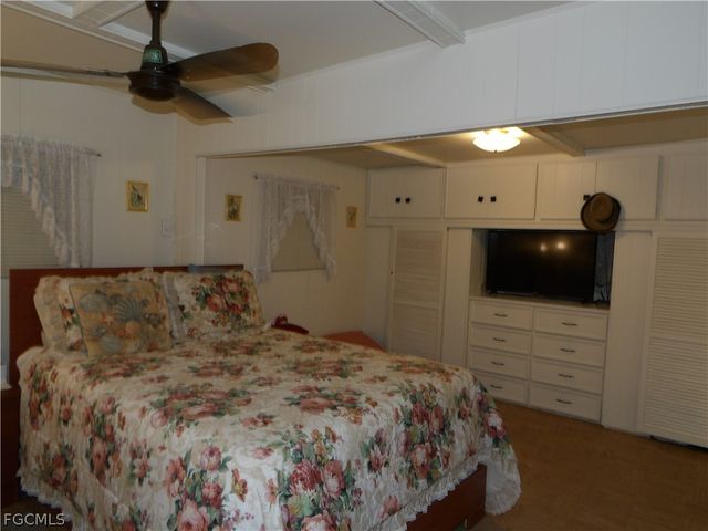 123 Flame LN, North Fort Myers, FL 33917