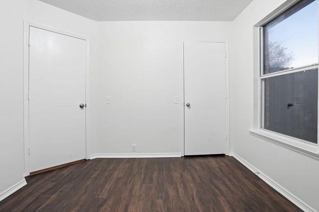 933 Paddington Drive E, Saginaw, TX 76131