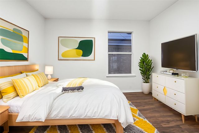 933 Paddington Drive E, Saginaw, TX 76131