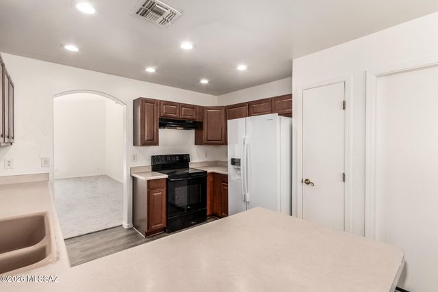 1379 W Via Rio Blanco, Tucson, AZ 85714