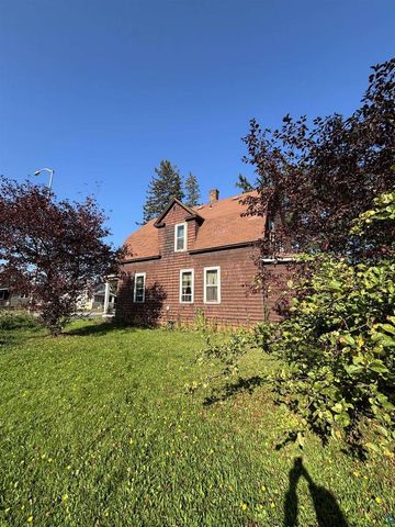 4031 E 2nd St, Superior, WI 54880