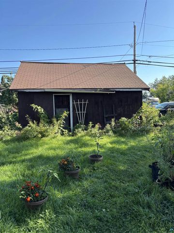 4031 E 2nd St, Superior, WI 54880