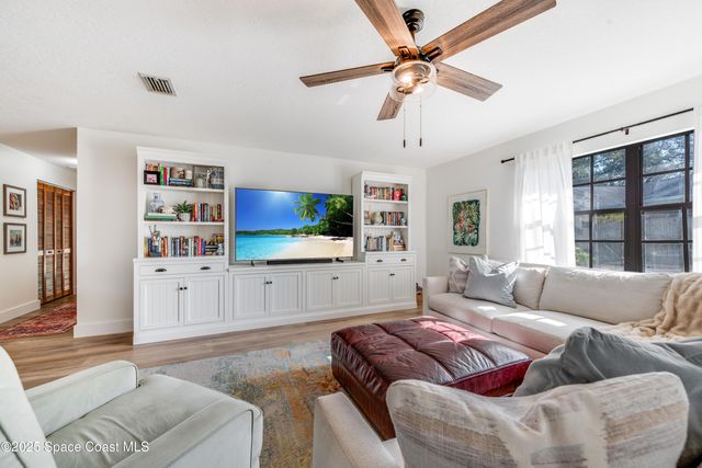 128 Lagoon Avenue, Melbourne, FL 32901