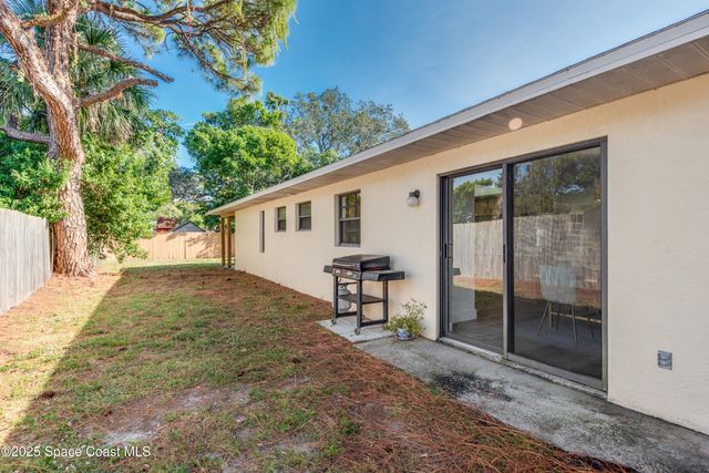 128 Lagoon Avenue, Melbourne, FL 32901