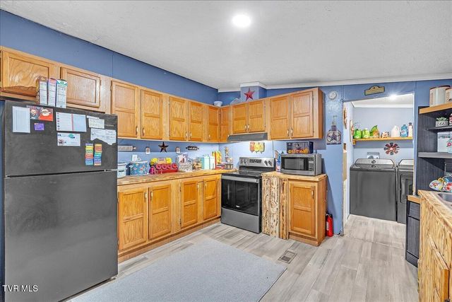 250 Horseshoe Bend Road, Rogersville, TN 37857