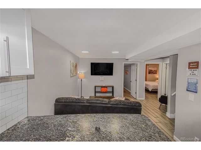 7020 Avrum Dr, Denver, CO 80221