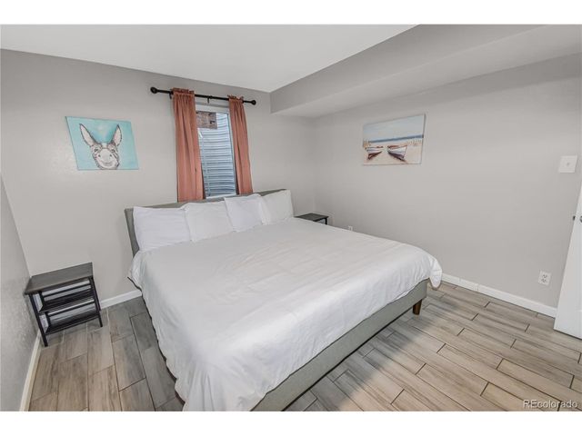 7020 Avrum Dr, Denver, CO 80221