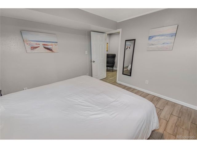 7020 Avrum Dr, Denver, CO 80221