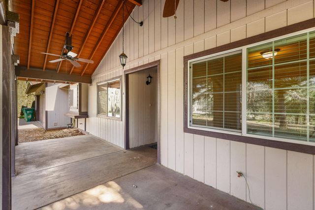 12723 Old Oregon Trail, Redding, CA 96003
