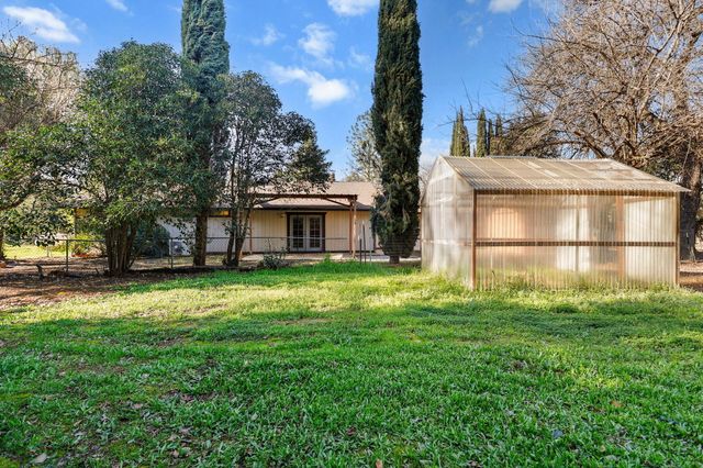 12723 Old Oregon Trail, Redding, CA 96003