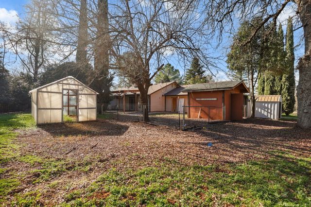 12723 Old Oregon Trail, Redding, CA 96003