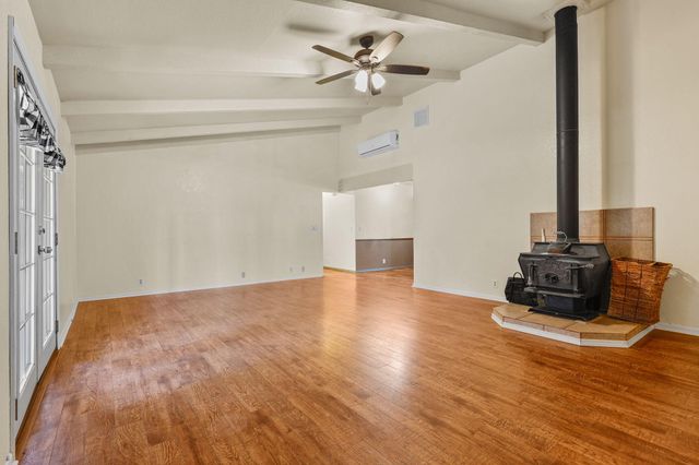 12723 Old Oregon Trail, Redding, CA 96003