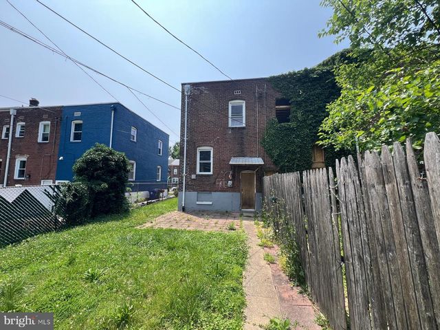 2817 BOOKERT DR, Baltimore, MD 21225