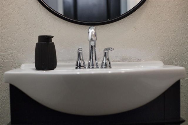 2600 SE 48TH AVENUE, Trenton, FL 32693