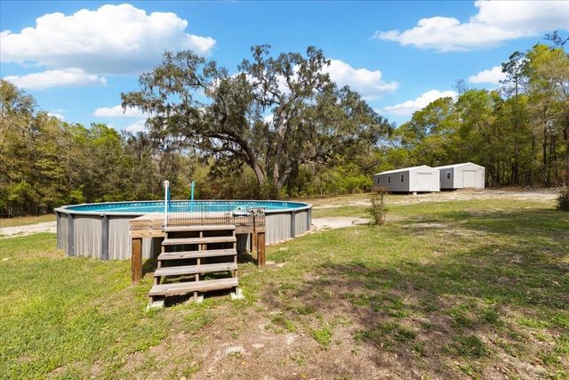 2600 SE 48TH AVENUE, Trenton, FL 32693