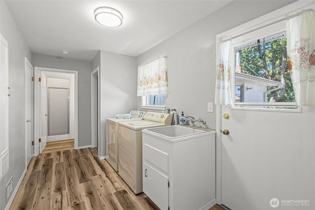 10005 Becker Drive SW, Lakewood, WA 98499