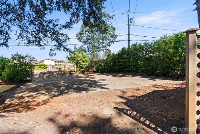 10005 Becker Drive SW, Lakewood, WA 98499
