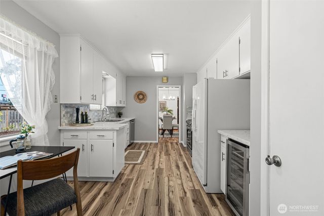 10005 Becker Drive SW, Lakewood, WA 98499