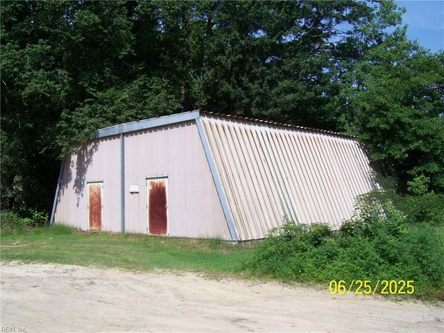 28470 Southampton PW, Courtland, VA 23837