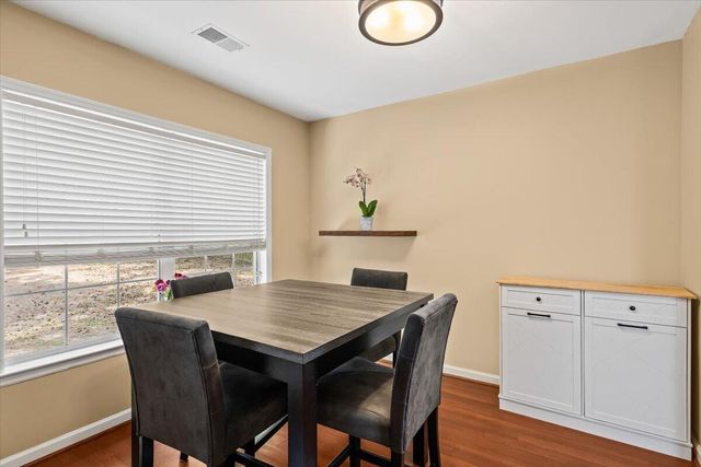 8766 Tigershark Avenue, North Charleston, SC 29406