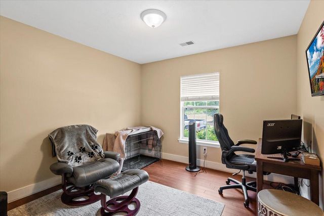 8766 Tigershark Avenue, North Charleston, SC 29406