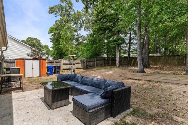 8766 Tigershark Avenue, North Charleston, SC 29406