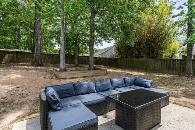8766 Tigershark Avenue, North Charleston, SC 29406