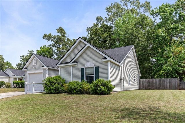 8766 Tigershark Avenue, North Charleston, SC 29406