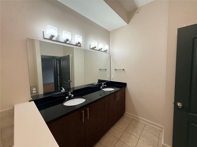 390 17TH Street NW 6056, Atlanta, GA 30363