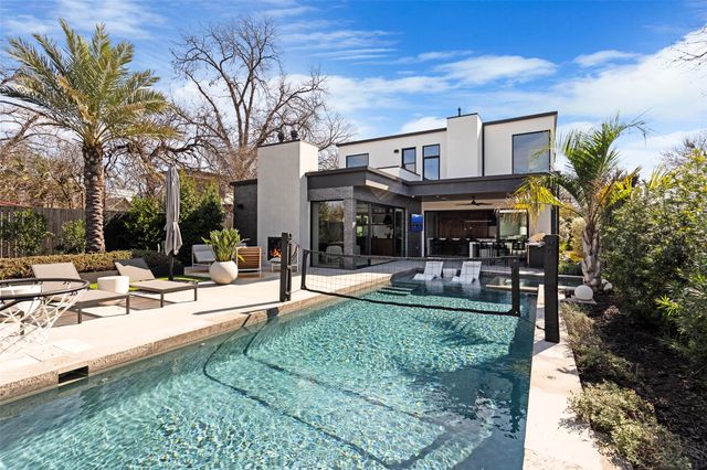 30 Chalmers Ave, Austin, TX 78702