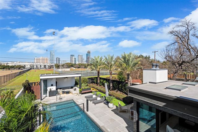 30 Chalmers Ave, Austin, TX 78702