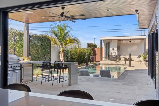 30 Chalmers Ave, Austin, TX 78702