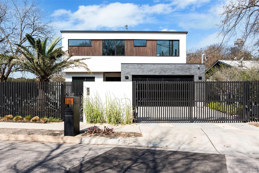 30 Chalmers Ave, Austin, TX 78702