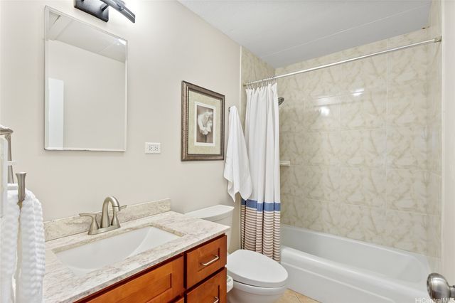 49-797 Kamehameha Highway, Kaaawa, HI 96730