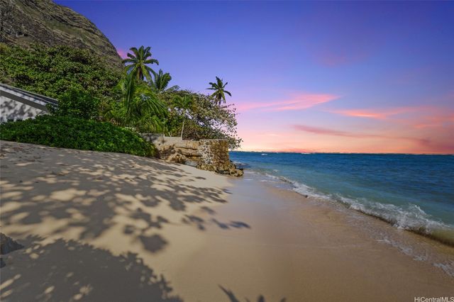 49-797 Kamehameha Highway, Kaaawa, HI 96730