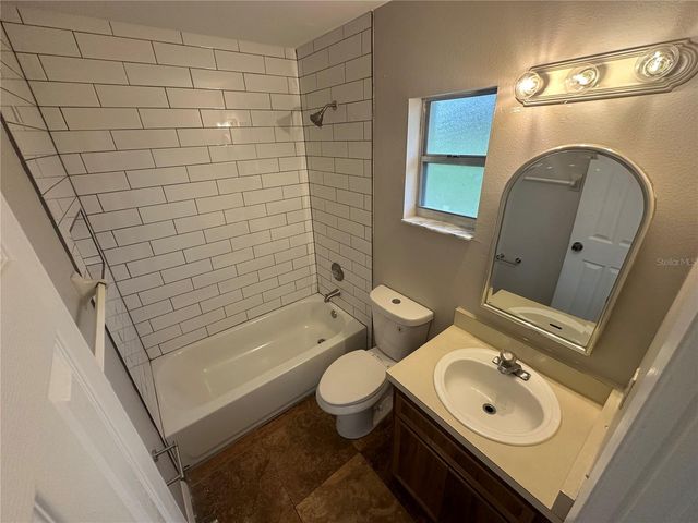 1812 BONNEVILLE DRIVE, Orlando, FL 32826