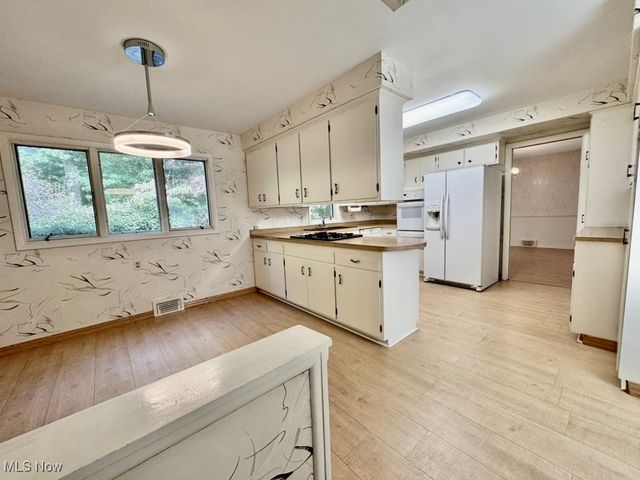 4769 Edenwood Road, South Euclid, OH 44121