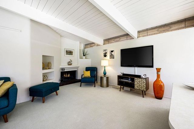 45758 Indian Wells Lane, Indian Wells, CA 92210