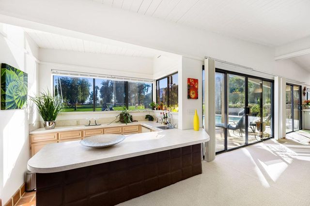 45758 Indian Wells Lane, Indian Wells, CA 92210