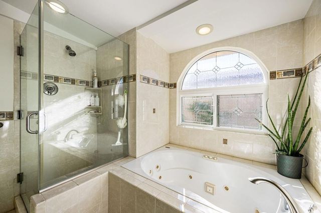 45758 Indian Wells Lane, Indian Wells, CA 92210