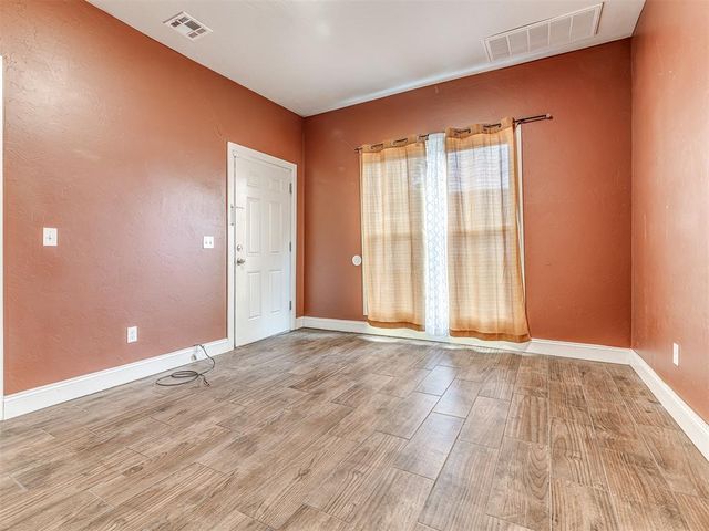 710 N Tucker Avenue, Shawnee, OK 74801