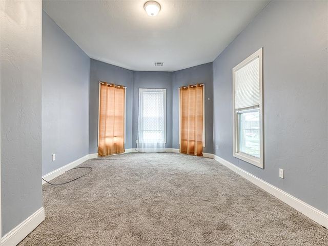 710 N Tucker Avenue, Shawnee, OK 74801