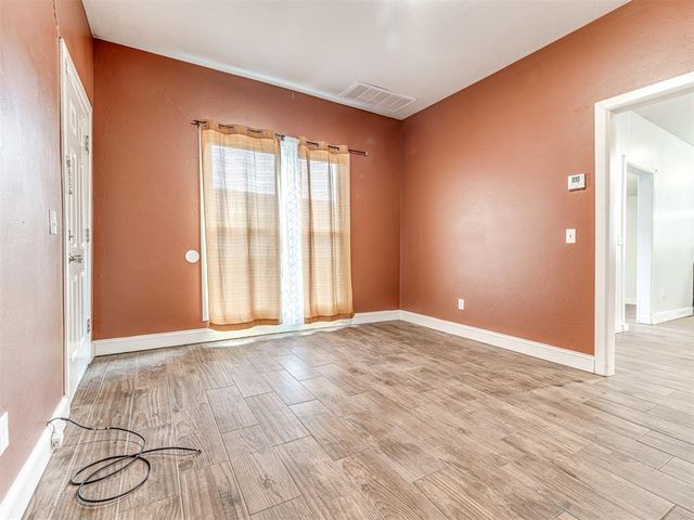 710 N Tucker Avenue, Shawnee, OK 74801