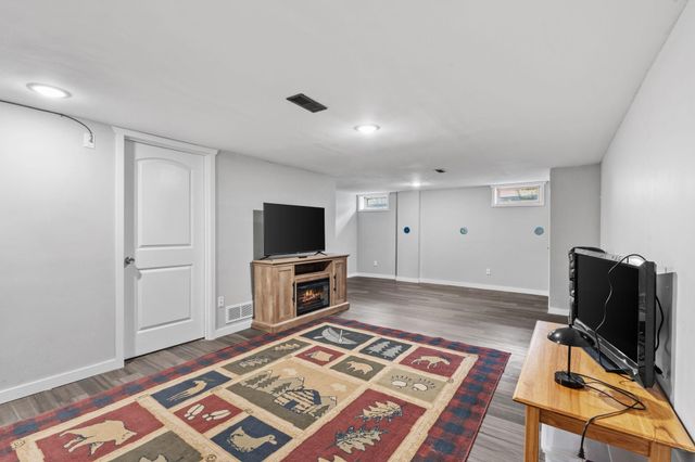 306 5th Avenue NW, Kasson, MN 55944